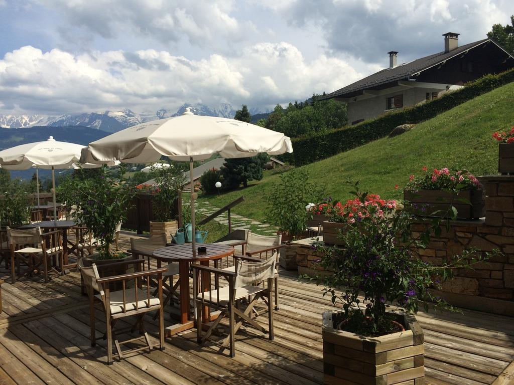Aux Ducs De Savoie Hotel Combloux Exterior photo
